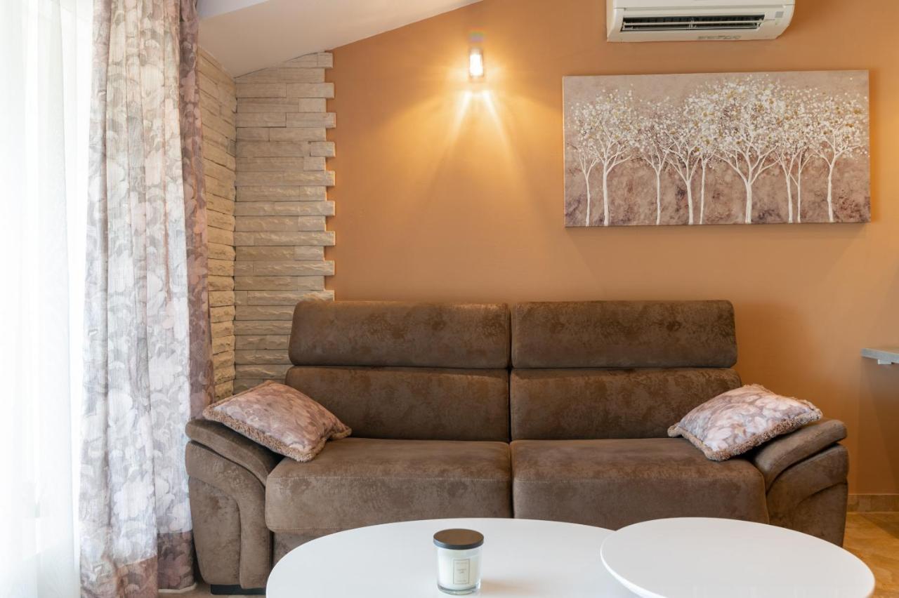 Deluxe Suite Bambi With Panoramic View Zára Kültér fotó
