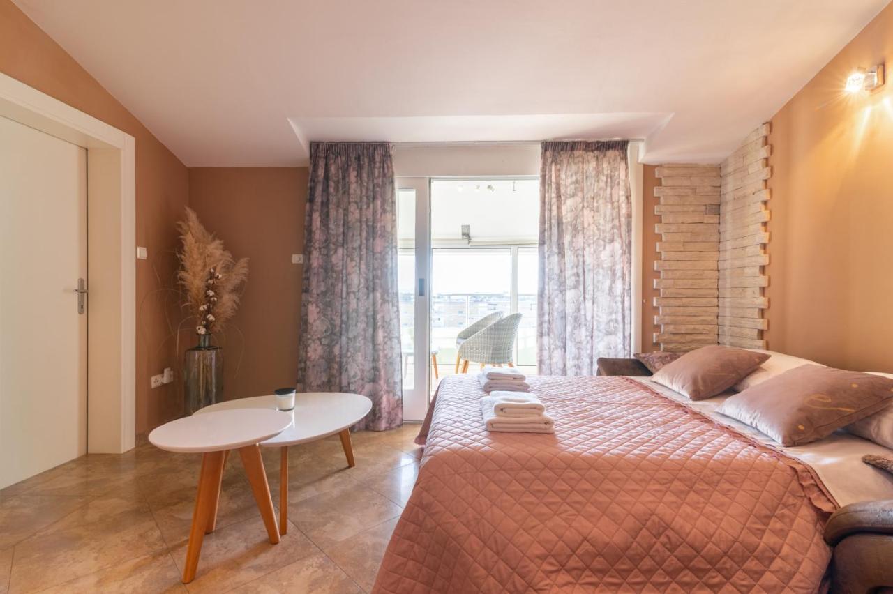 Deluxe Suite Bambi With Panoramic View Zára Kültér fotó